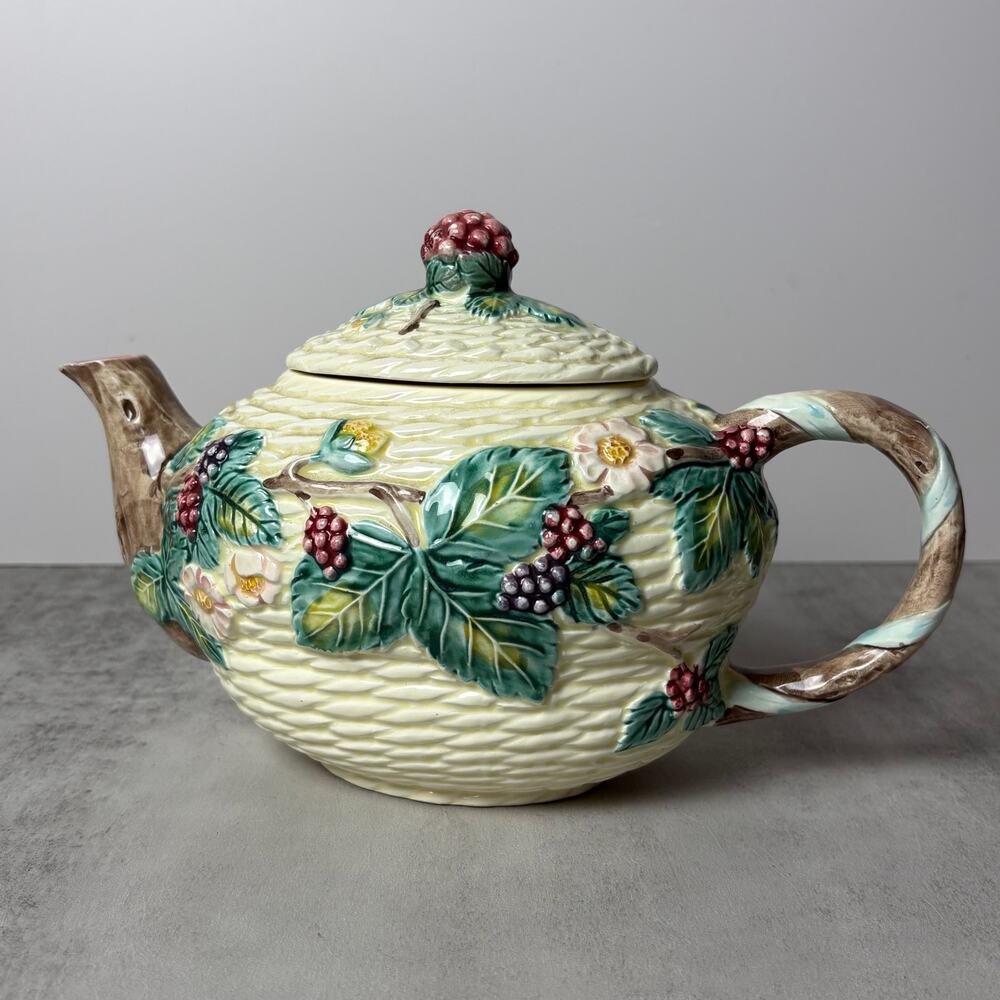 Vintage Teapot, Hakdon Group, 1988, Berry Basket Weave Hand-Painted